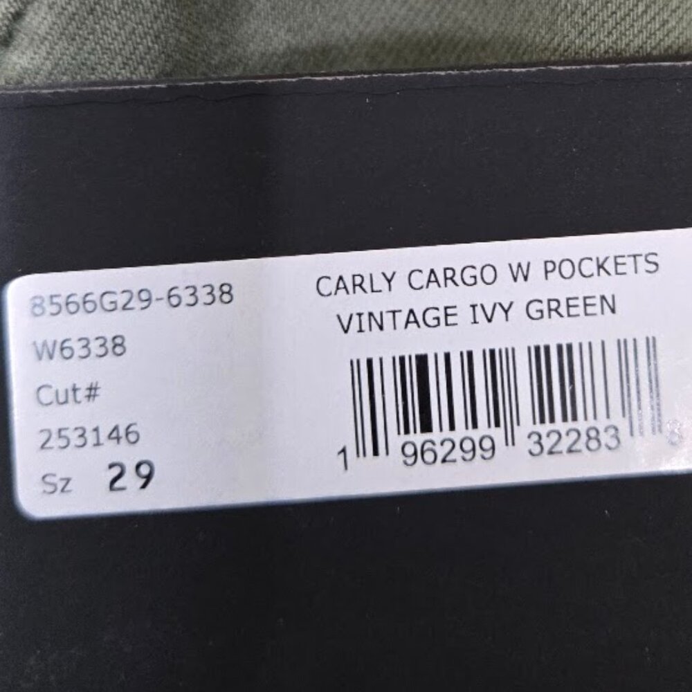 PAIGE Carly Wide Leg Cargo women's jeans in Vintage Ivy Green Size 29 NEW - Picture 10 of 11